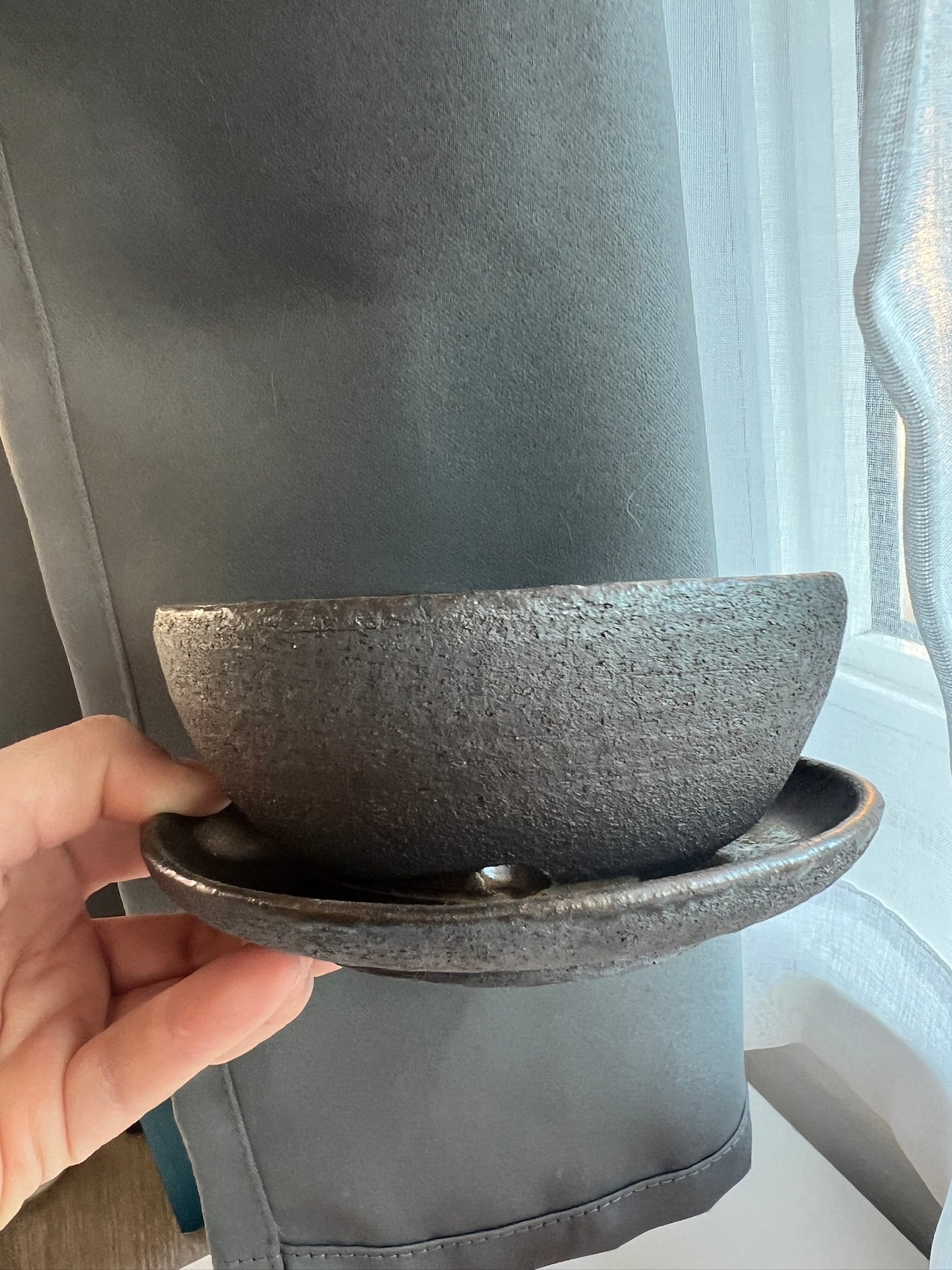 Black Mountain Plant Pot with Drip Tray