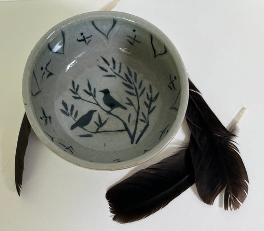 Two Crows Detailed Pattern Bowl