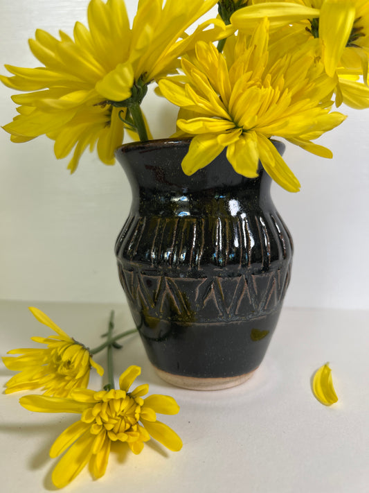 Black Sparkle Vase with Carvings