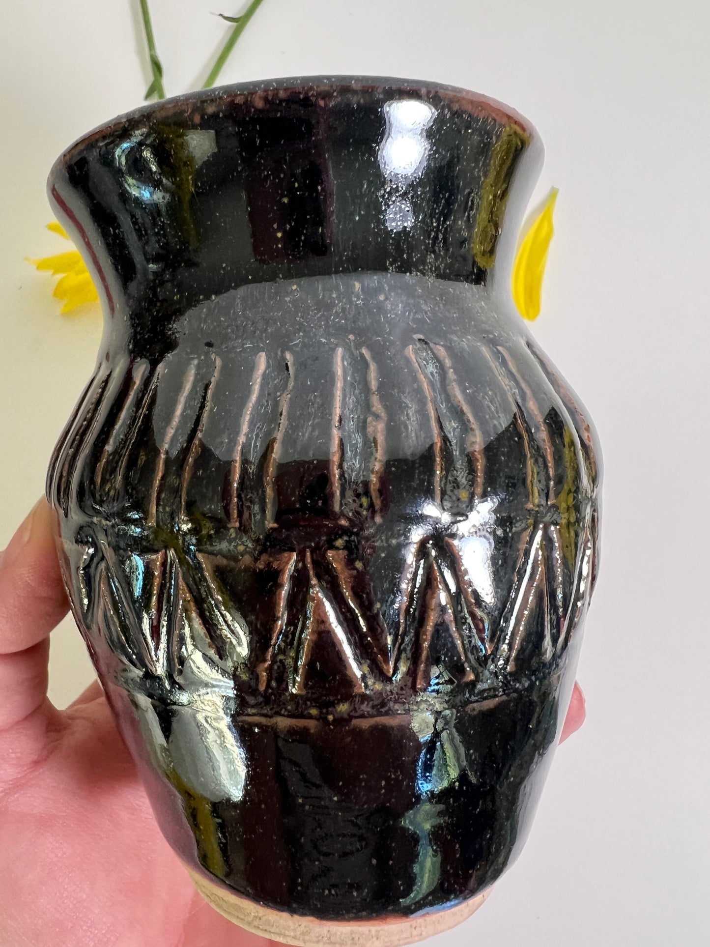 Black Sparkle Vase with Carvings