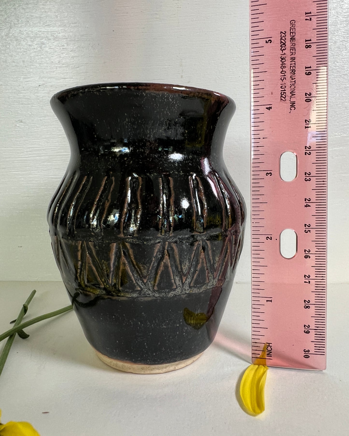 Black Sparkle Vase with Carvings